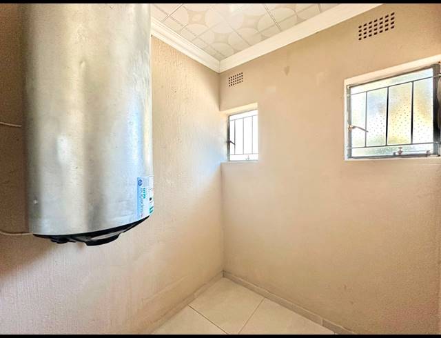 3 BEDROOM HOUSE FOR SALE IN IVY PARK